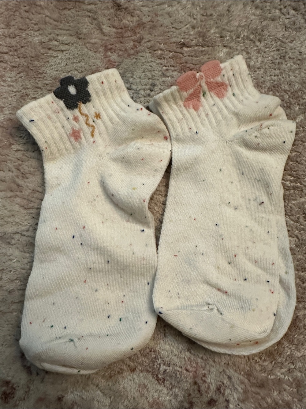 🎀NEW Set of 2 Speckled Socks-Flowers & Bows🎀